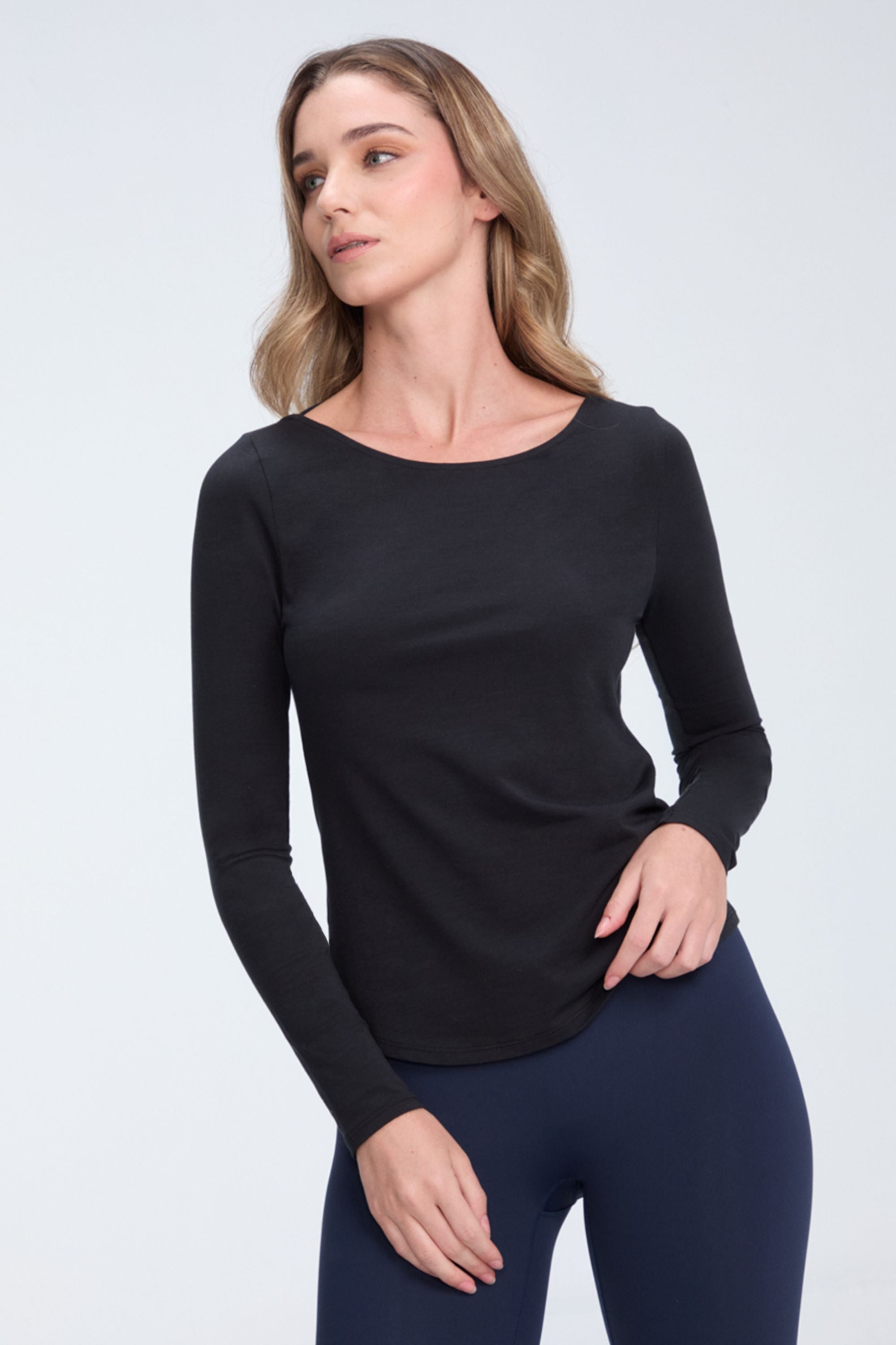 CleaLongSleeveTeeAlgaknitBlack2.jpg