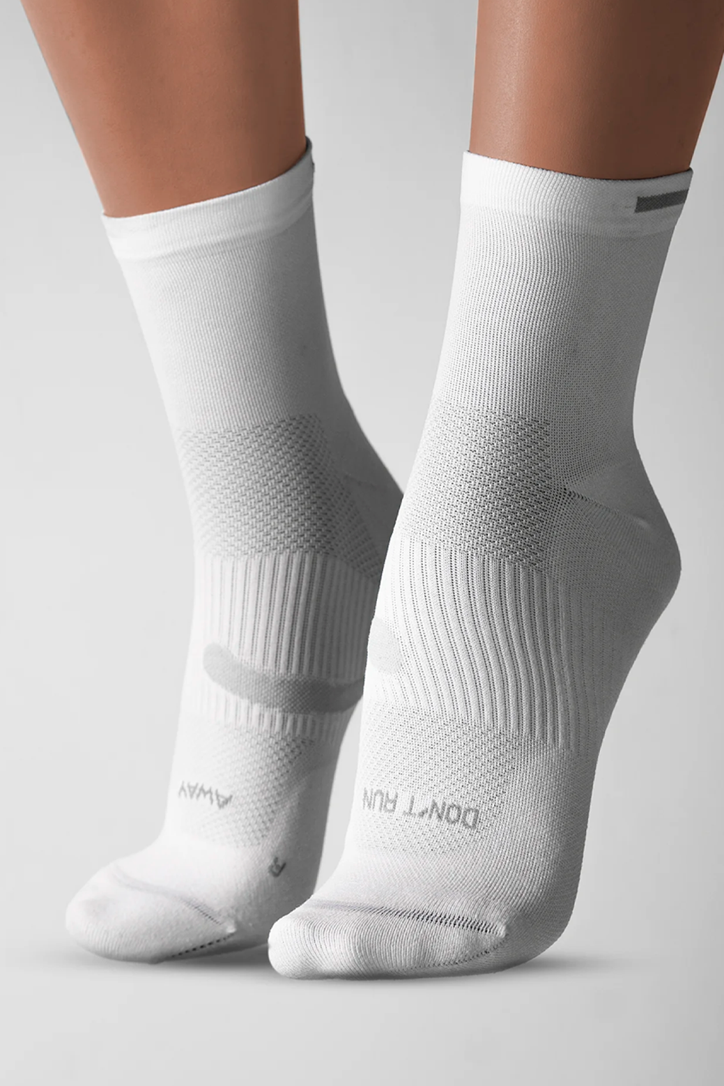 HighPerformanceRunningSocks3.5-White-1.png