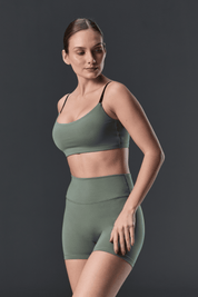 Training Short | FLŌ - Forest Green