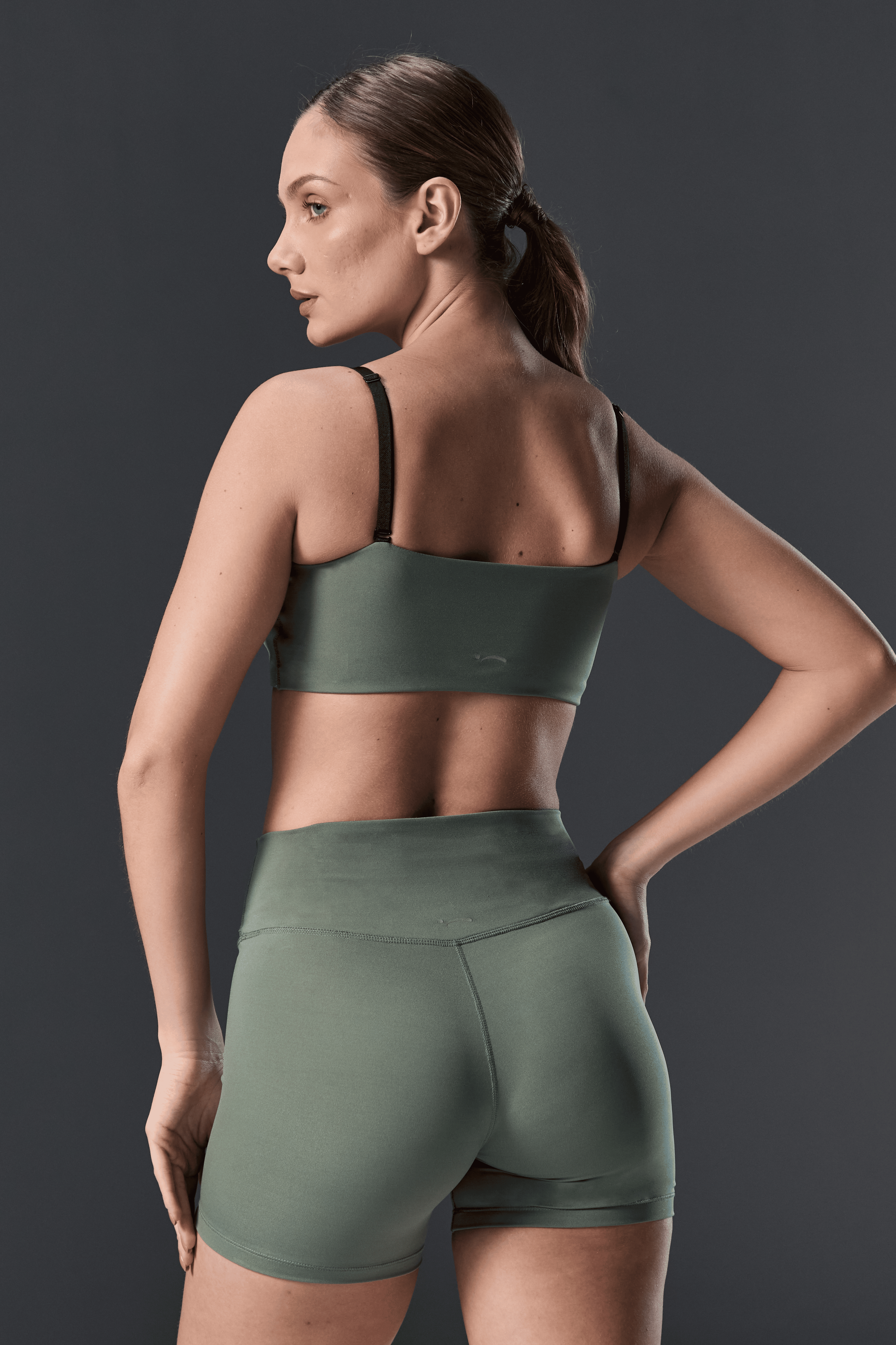 Training Short | FLŌ - Forest Green