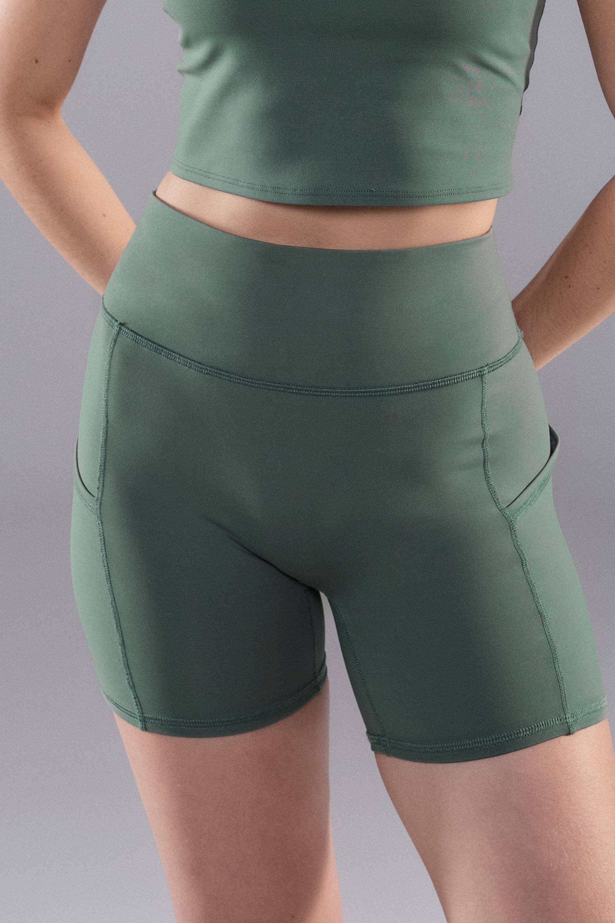 Runningshortlforest2.jpg